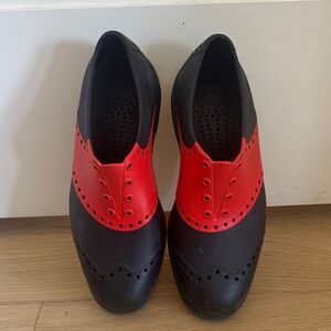 Elegant Black and Red Men's Oxfords Golf Shoes (Men’s 5 Women’s 7)